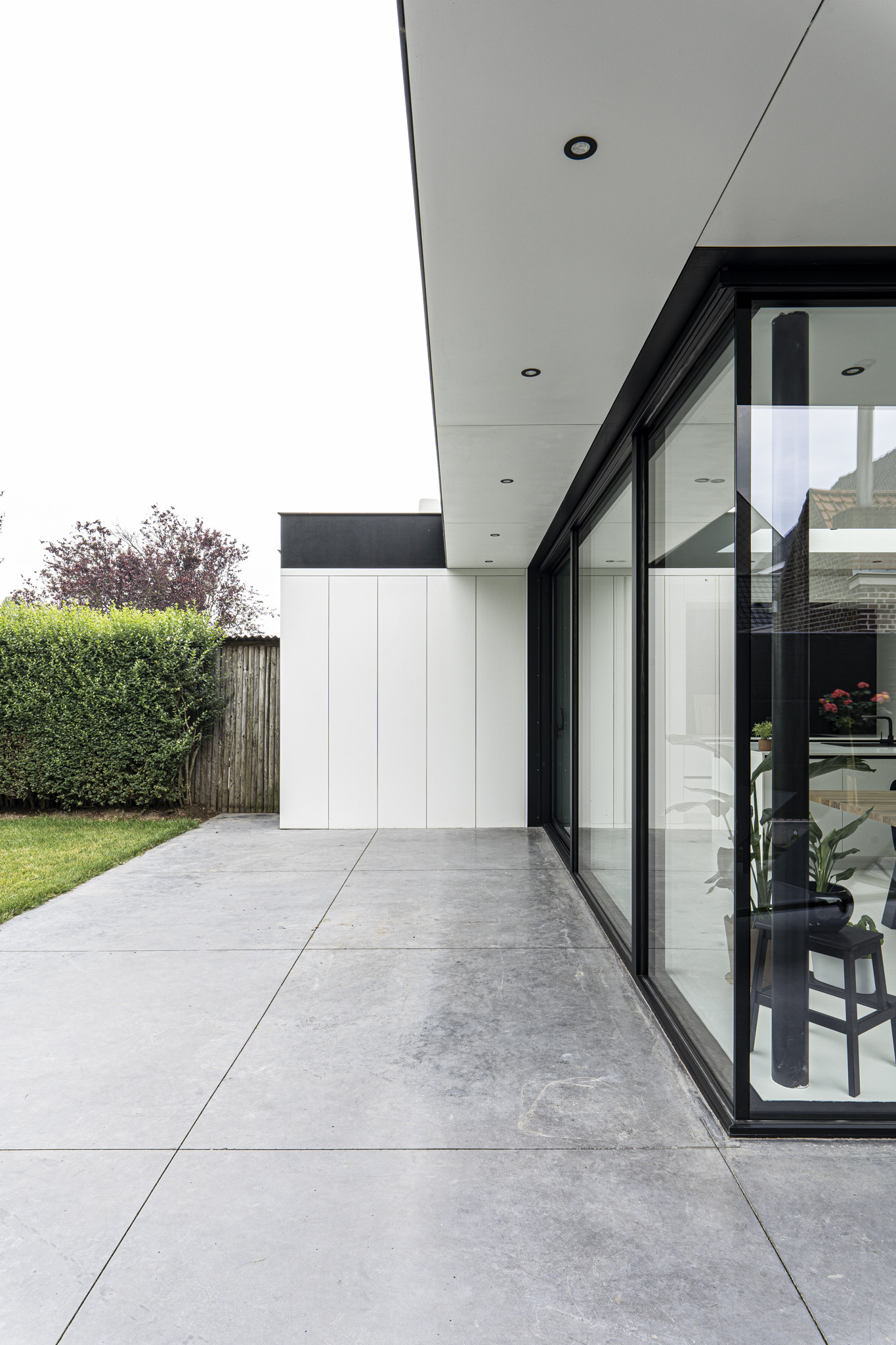 Verbinding leefruimte met keuken en tuin | Adam Wenes