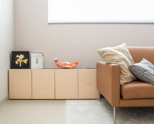 Lange wandkast | Adam Wenes