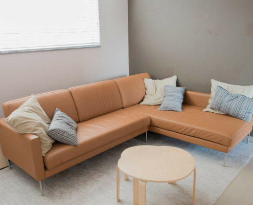Lange wandkast | Adam Wenes